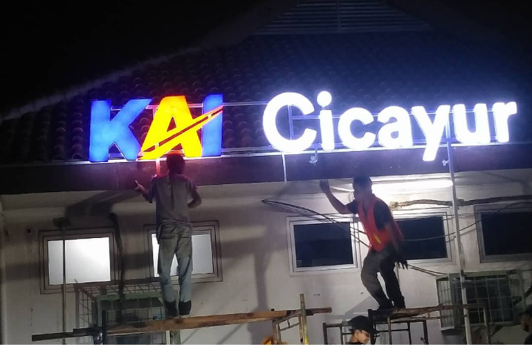 Huruf Timbul outdoor tahan cuaca