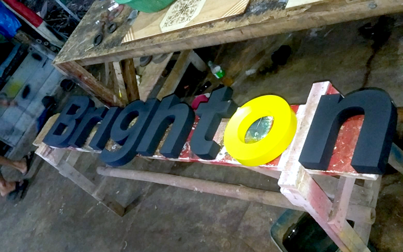 Huruf timbul galvanis